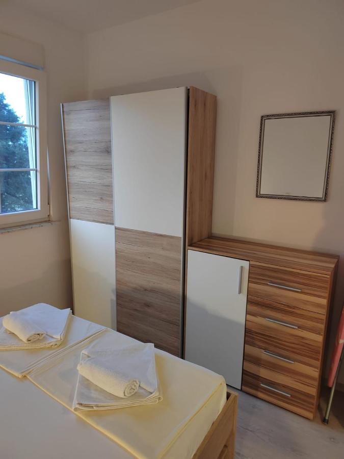Ferienwohnung Medulin.Apartman Exterior foto